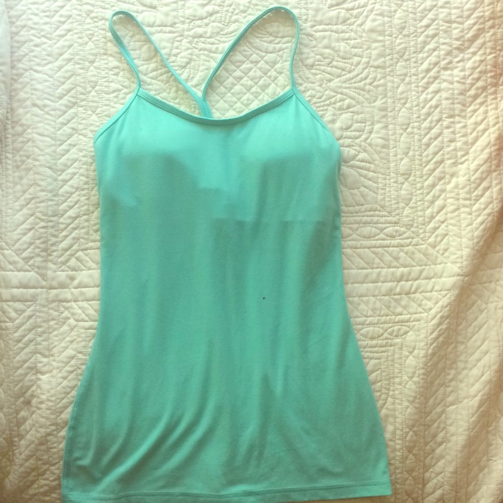 Lululemon power-y top